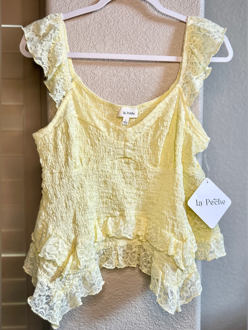 NWT Lace / Ruffled Tank - Size L - Yellow